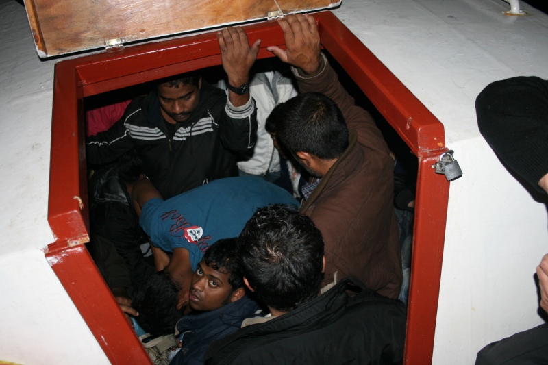 Sbarco di 37 migranti sulle coste salentine